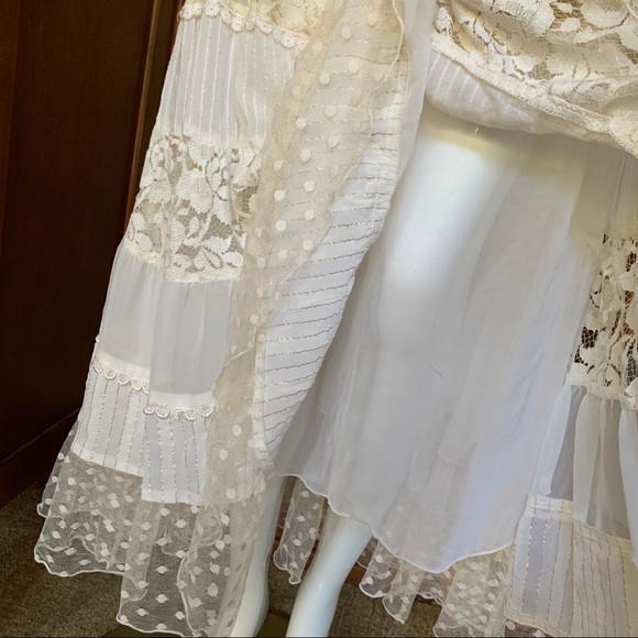 Modelle Designs Tiered Lace Maxi Dress - Picture 5 of 7